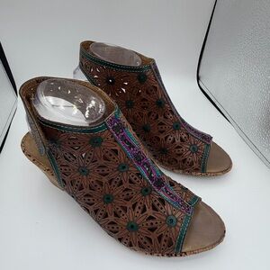 L’Artiste Brown Cutout Leather Peep-Toe Heels size eu 40 (9.5)